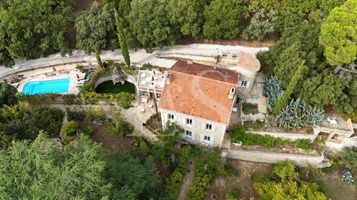 Image No.2-9 Bed Property for sale