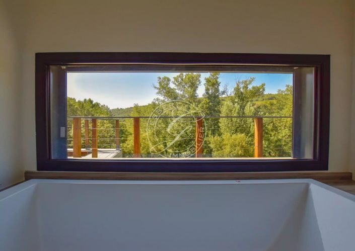 Image No.11-3 Bed House for sale