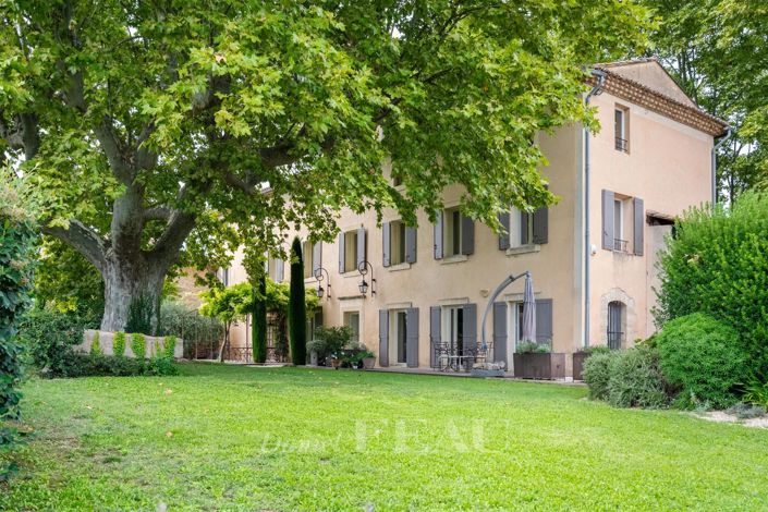 Image No.2-8 Bed House for sale