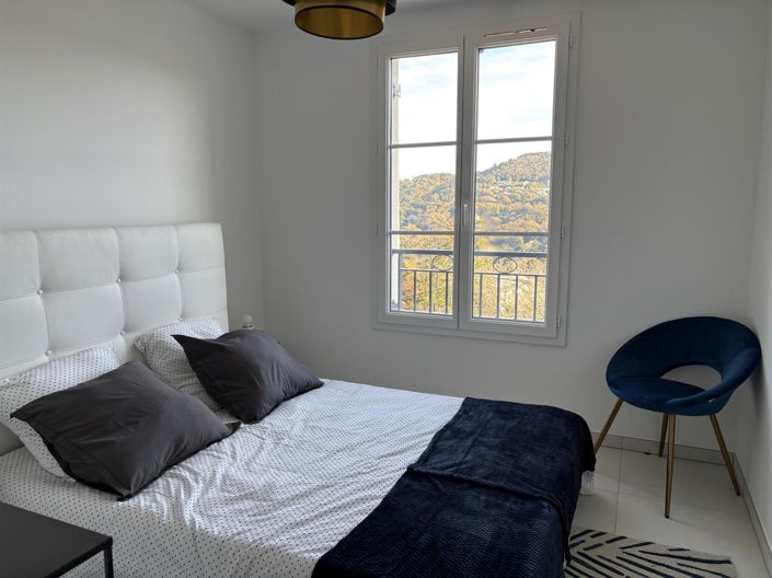 Image No.5-3 Bed House for sale