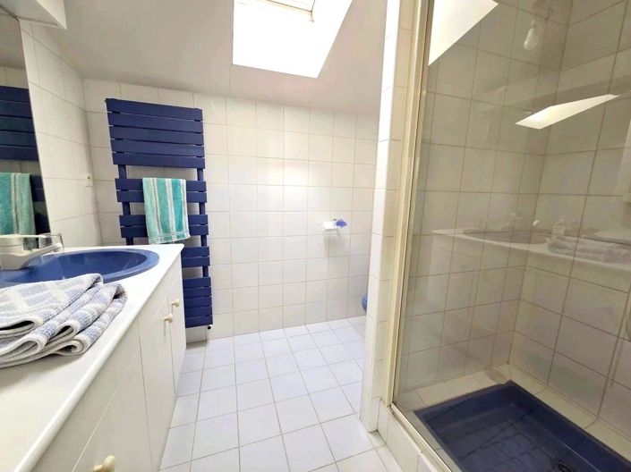 Image No.12-4 Bed House for sale