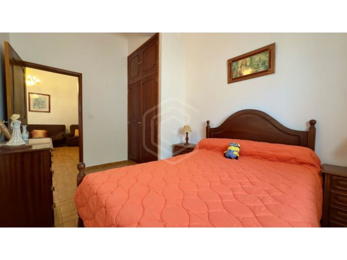 Image No.21-2 Bed House for sale