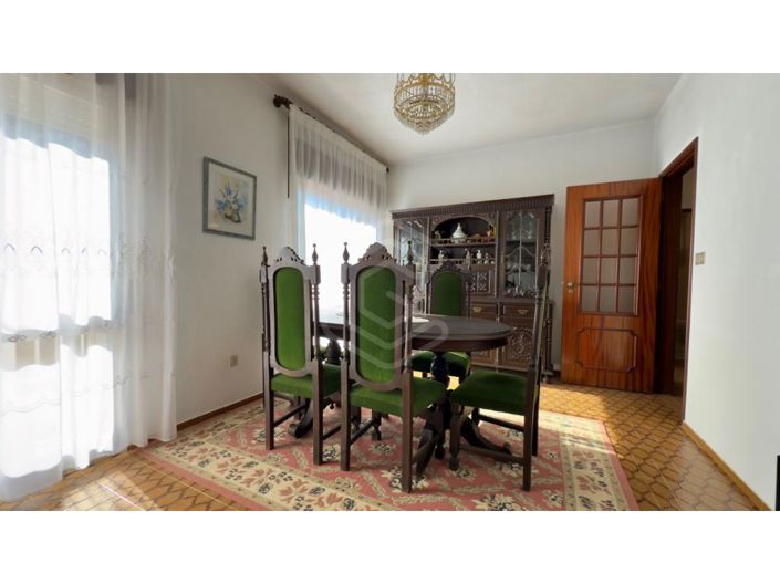 Image No.37-2 Bed House for sale