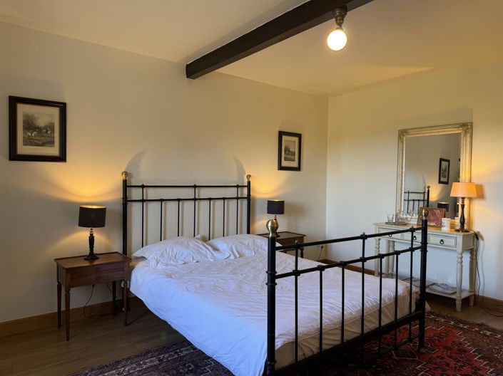 Image No.17-5 Bed House for sale