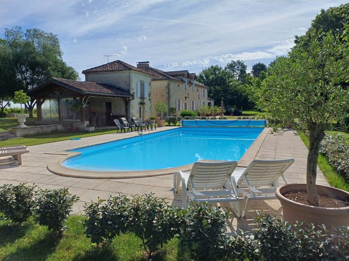 Image No.26-5 Bed House for sale