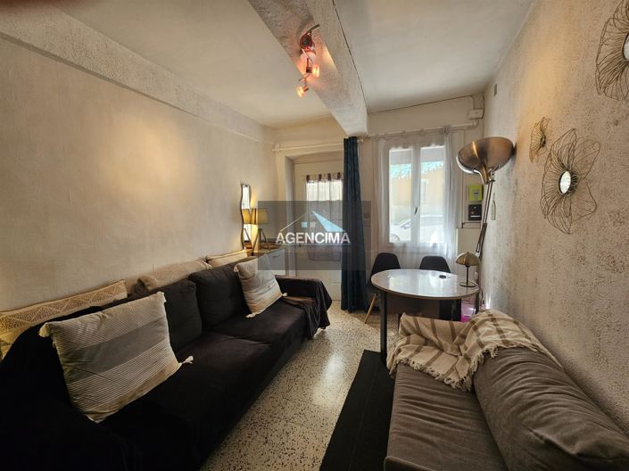 Image No.2-2 Bed House for sale