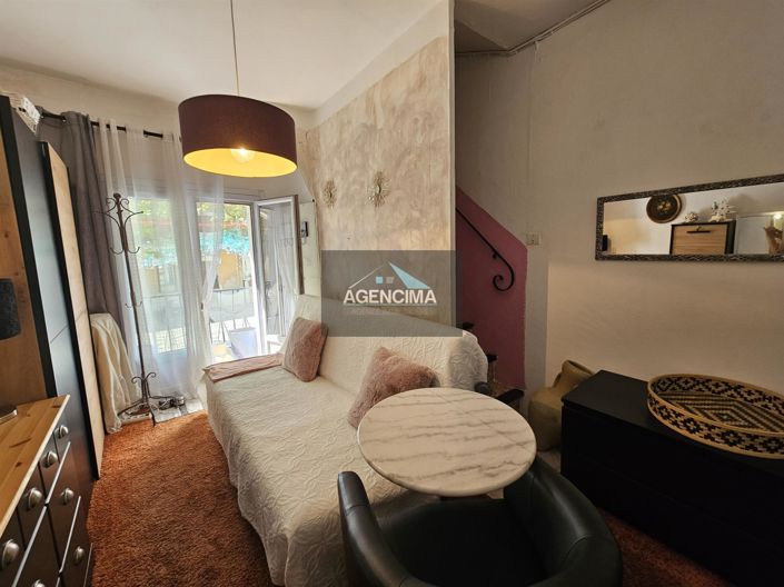 Image No.3-2 Bed House for sale