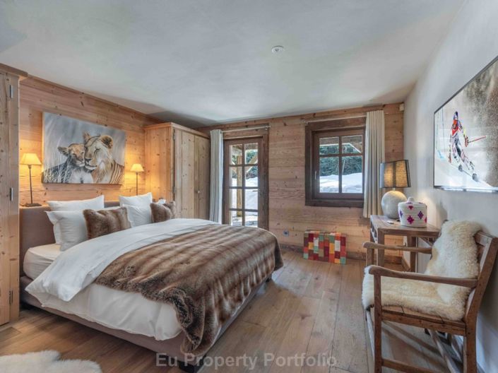 Image No.17-6 Bed House for sale