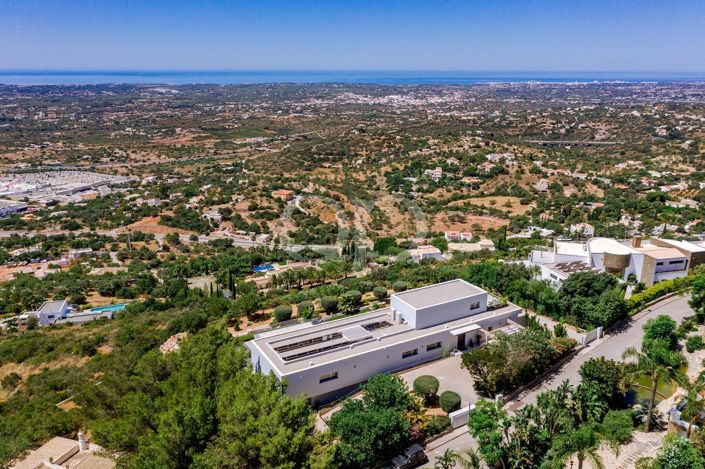 Image No.17-3 Bed House for sale