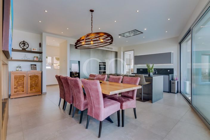 Image No.28-3 Bed House for sale