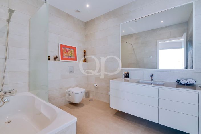 Image No.35-3 Bed House for sale