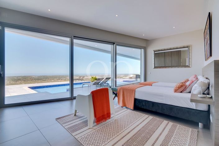 Image No.9-3 Bed House for sale