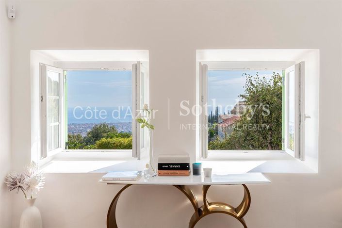 Image No.17-3 Bed House for sale