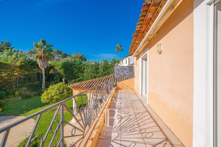 Image No.16-4 Bed House for sale