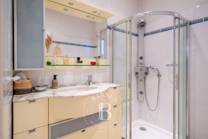 Image No.43-4 Bed House for sale