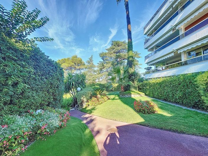 Image No.10-3 Bed Apartment for sale