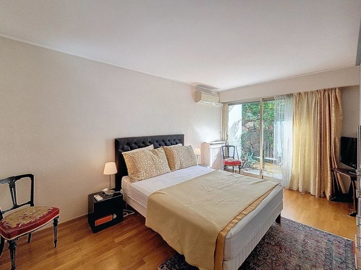 Image No.8-3 Bed Apartment for sale