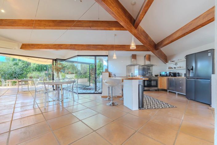 Image No.12-5 Bed House for sale