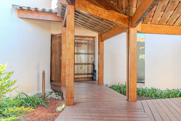 Image No.7-5 Bed House for sale