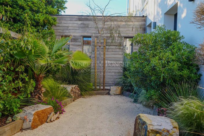 Image No.13-3 Bed House for sale