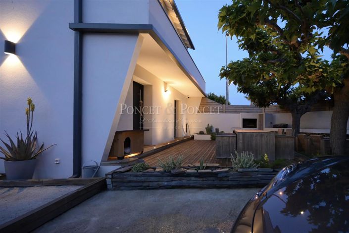 Image No.17-3 Bed House for sale