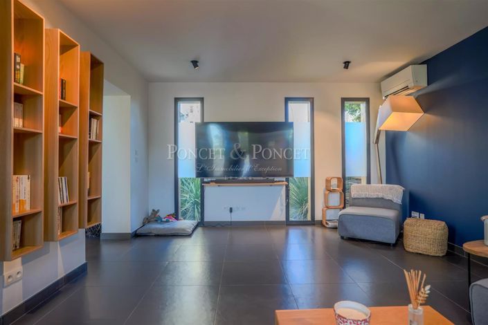 Image No.5-3 Bed House for sale