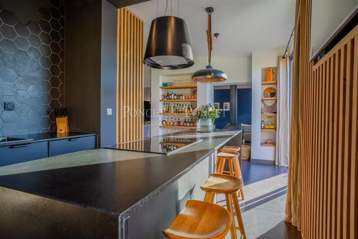 Image No.6-3 Bed House for sale