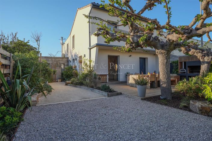 Image No.9-3 Bed House for sale