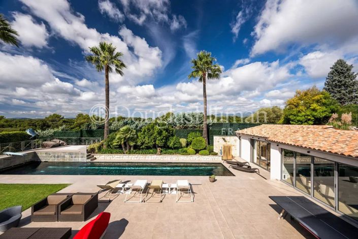 Image No.4-5 Bed House for sale