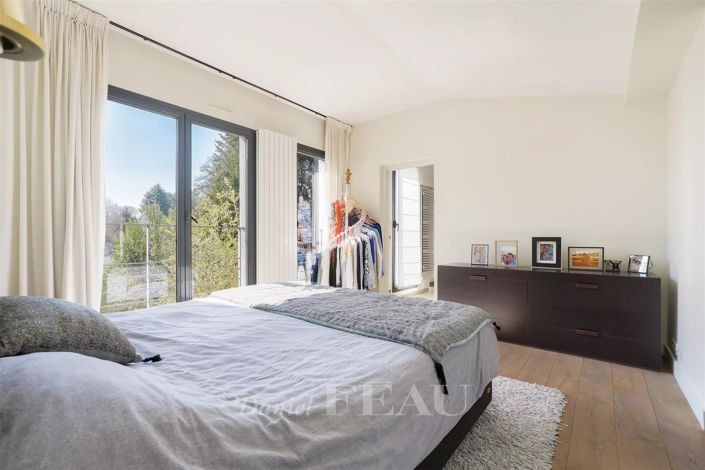 Image No.22-5 Bed House for sale