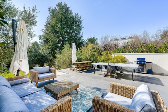 Image No.3-5 Bed House for sale