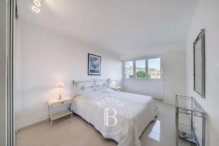 Image No.7-3 Bed Apartment for sale