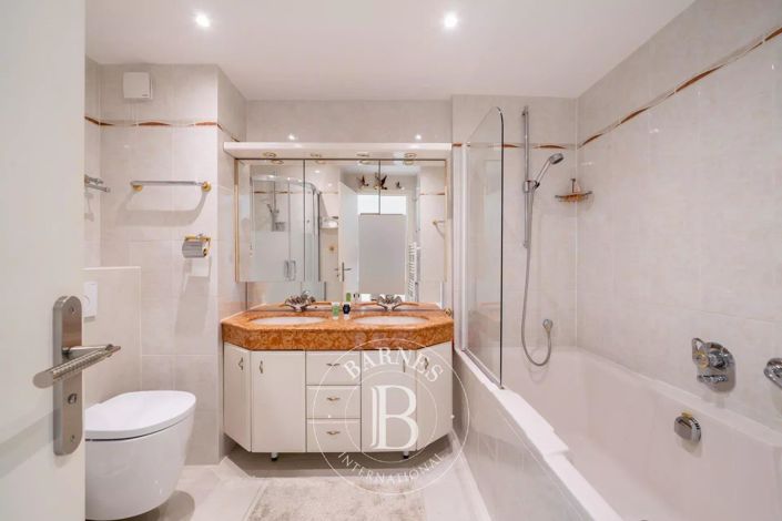 Image No.8-3 Bed Apartment for sale