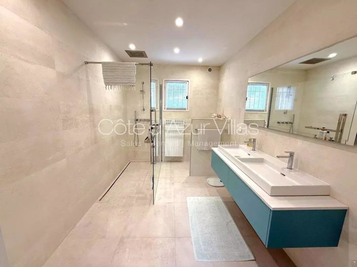 Image No.11-4 Bed House for sale