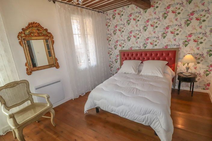 Image No.10-2 Bed House for sale