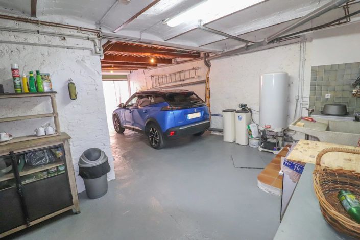 Image No.24-2 Bed House for sale