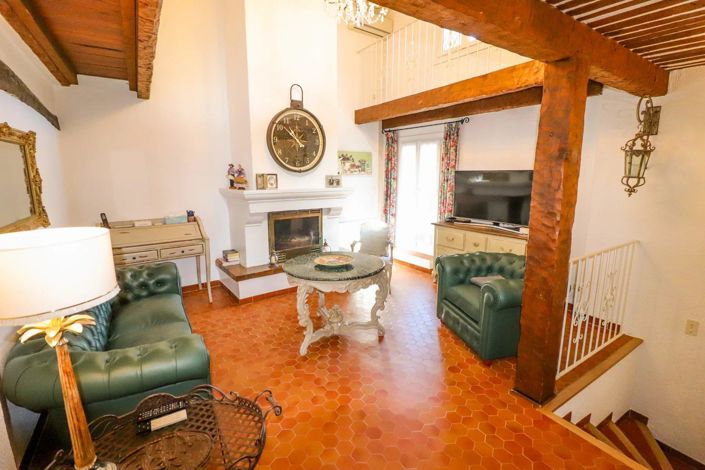 Image No.6-2 Bed House for sale