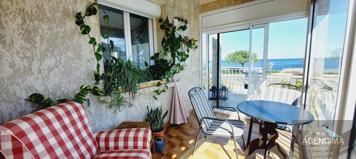 Image No.2-4 Bed House for sale