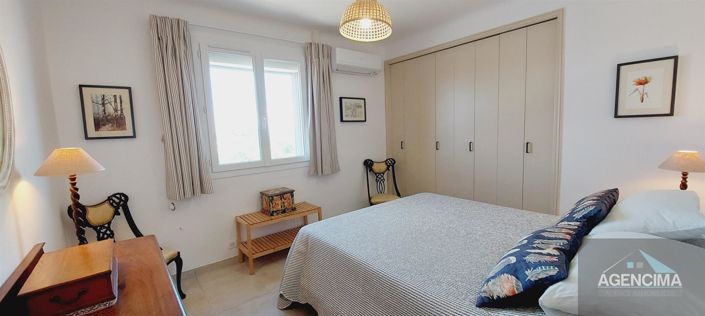 Image No.9-4 Bed House for sale