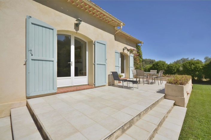 Image No.15-6 Bed House for sale