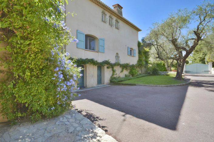 Image No.16-6 Bed House for sale