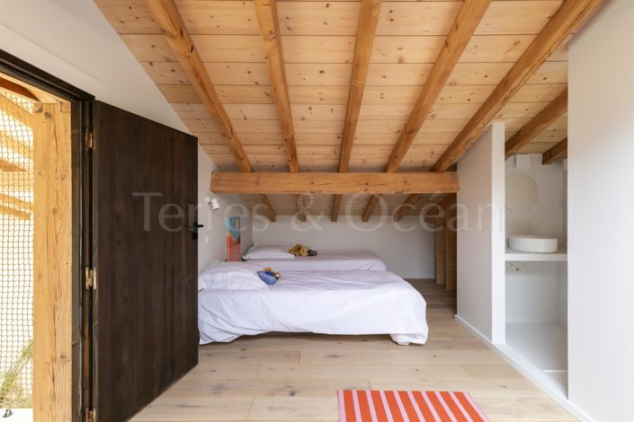 Image No.33-4 Bed House for sale