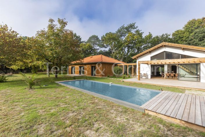 Image No.5-4 Bed House for sale