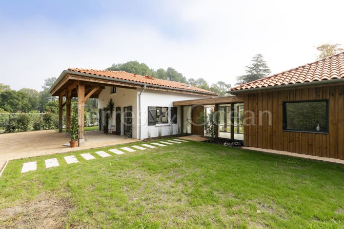 Image No.7-4 Bed House for sale