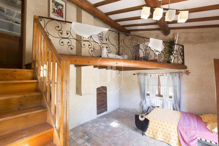 Image No.7-3 Bed House for sale