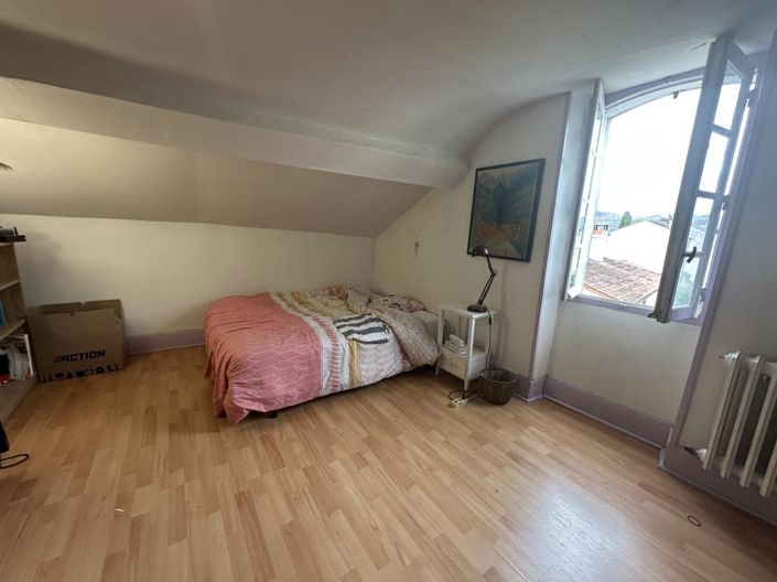 Image No.7-4 Bed House for sale