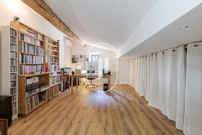 Image No.11-5 Bed House for sale