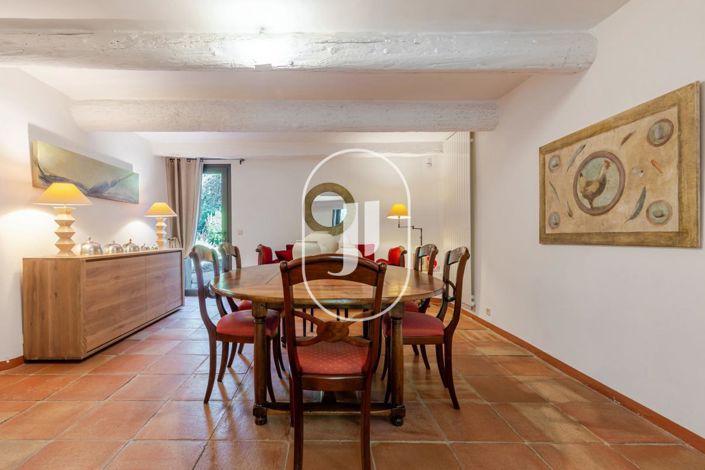 Image No.4-5 Bed House for sale