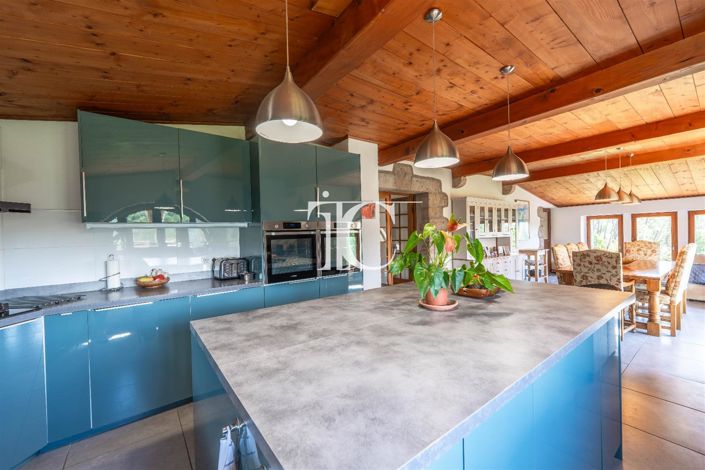 Image No.13-8 Bed House for sale