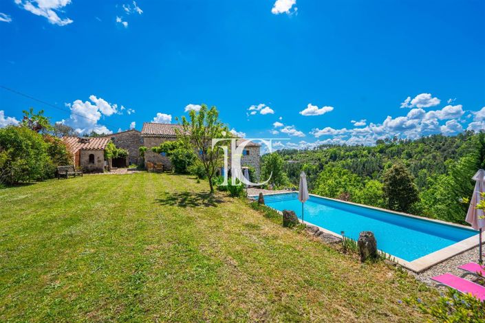 Image No.23-8 Bed House for sale